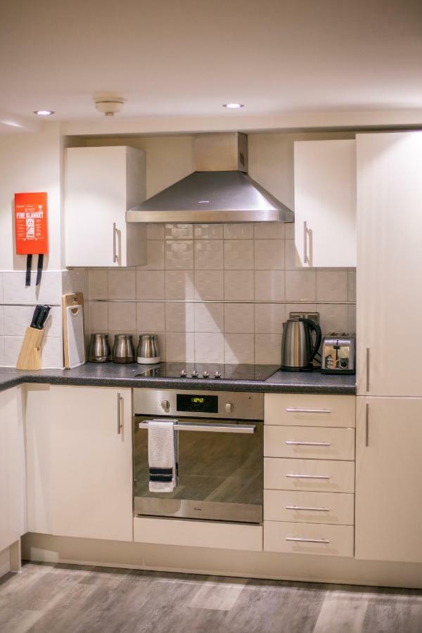 New York Loft Style Serviced Apartment In Liverpool City Centre Exterior photo
