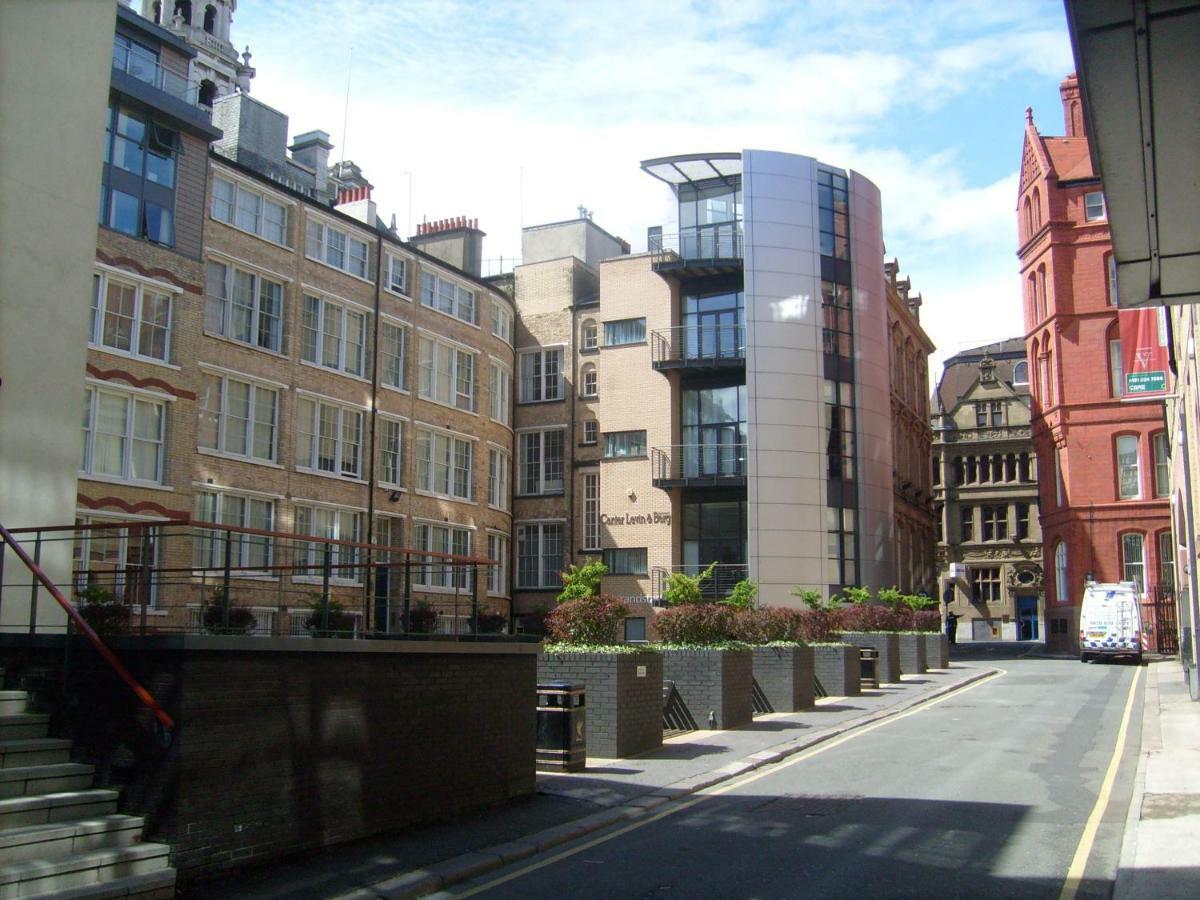 New York Loft Style Serviced Apartment In Liverpool City Centre Exterior photo